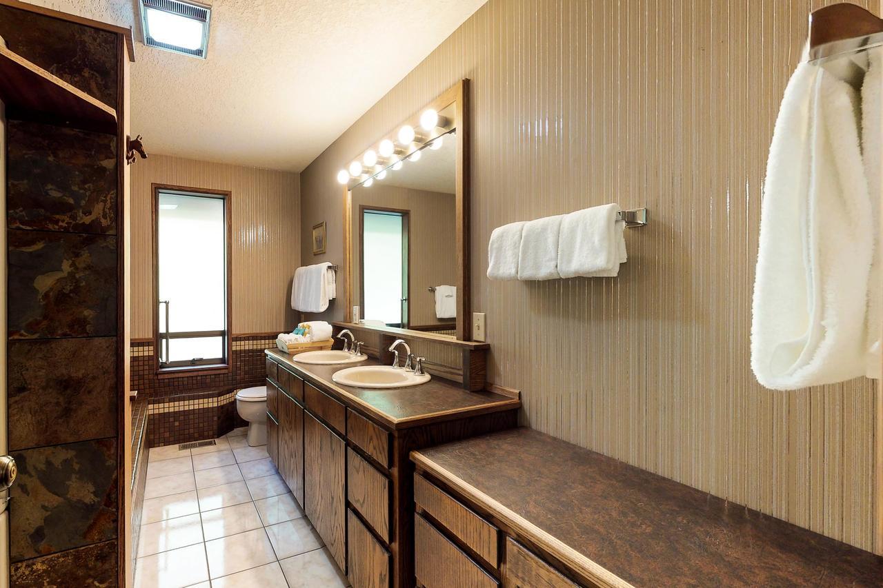 Meadows And Mountain Retreat Villa Little Oklahoma Luaran gambar